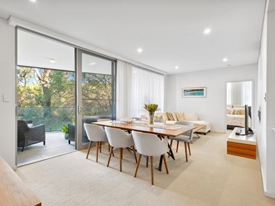 76/2 Milyarm Rise, Swanbourne WA 6010