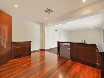 216 Erindale Road, Hamersley WA 6022