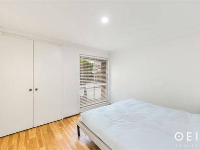 4/311 Wharf Street, Queens Park WA 6107
