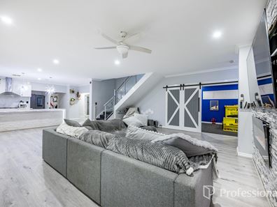 1 Majorelle Way, Eglinton WA 6034