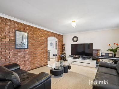 7 Whimbrel Street, Stirling WA 6021