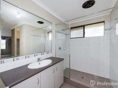 2 Kandimak Boulevard, Byford WA 6122