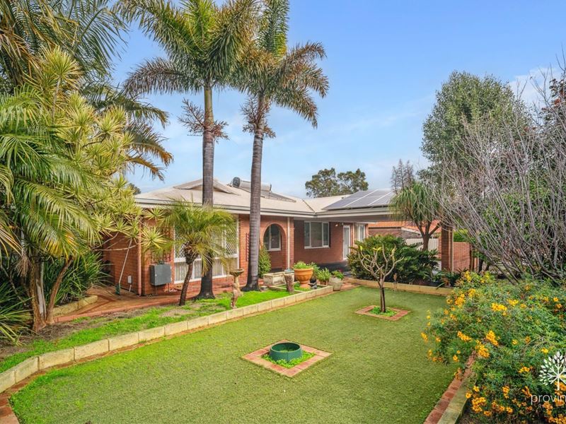 31 Andrew Street, Kalamunda WA 6076