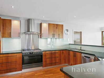 5 Clontarf Street, Sorrento WA 6020