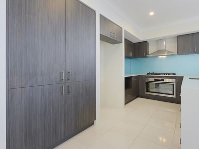 90 Delaronde Drive, Success WA 6164