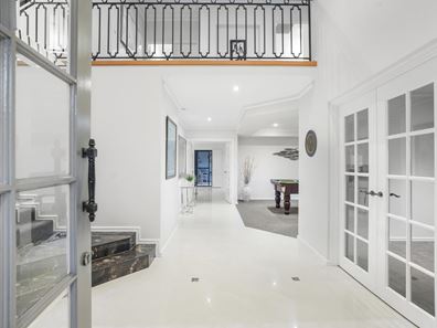 18 Plumosa Mews, Duncraig WA 6023