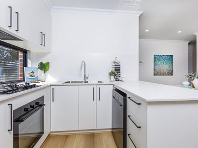 1/28 Knutsford  Avenue, Rivervale WA 6103