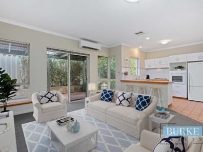 2/1 Camelot Street, Carine WA 6020