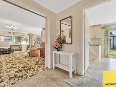 19 Ailsworth Court, Thornlie WA 6108