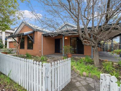 2 Couta Cove, Maylands WA 6051