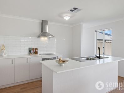 12 Desert Pea Loop, Piara Waters WA 6112