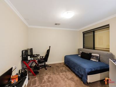 10 Rutherford Square, Orelia WA 6167