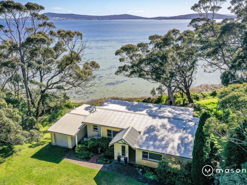 869 Frenchman Bay Road, Big Grove