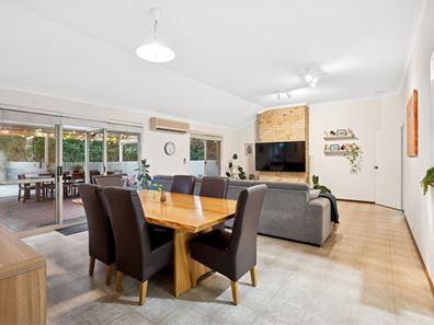 22 Blakers Ridge, Winthrop WA 6150
