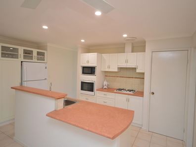 1/58 Linley Road, Wannanup WA 6210