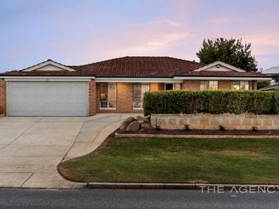 33 Crossland Way, Kardinya WA 6163