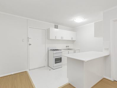 2/69 King George Street, Victoria Park WA 6100