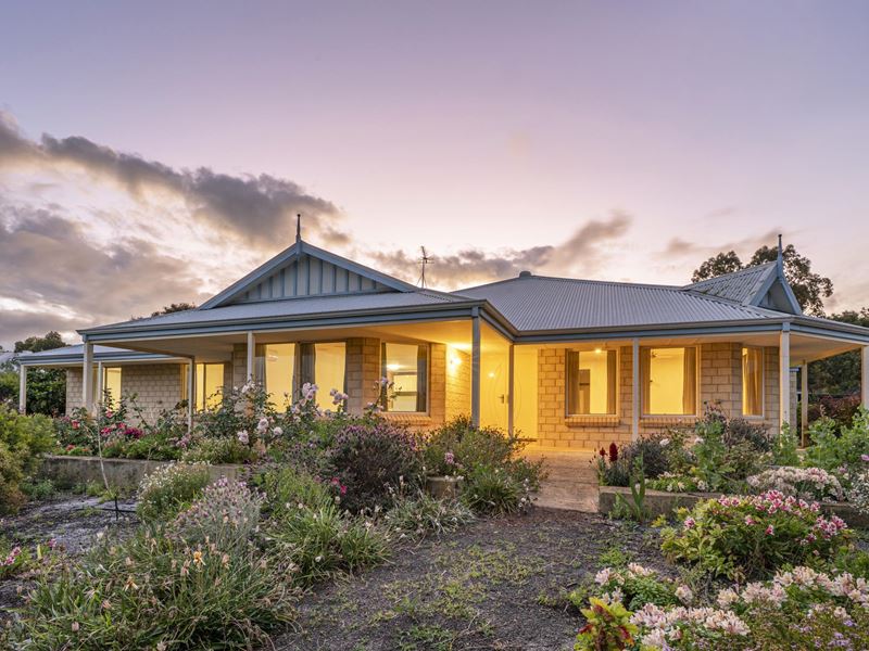 95 Dunsborough Lakes Drive, Dunsborough