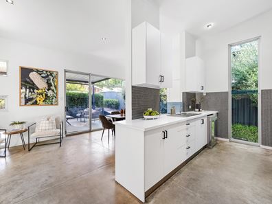 12 Kenny Street, Bassendean WA 6054