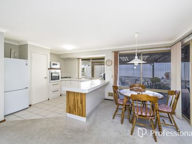 16 Trephina Mews, Clarkson WA 6030