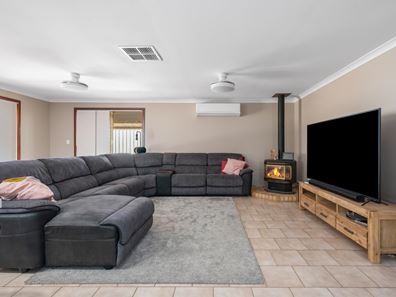 14 Joyce Drive, Boulder WA 6432