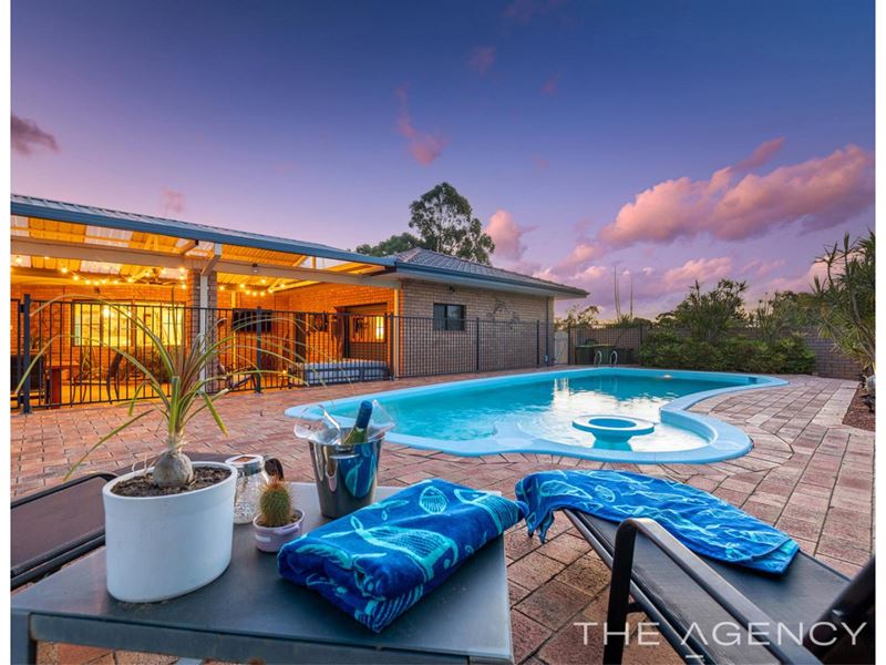 4 Bottega Place, Lesmurdie WA 6076