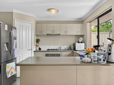 4/103 Leach Highway, Wilson WA 6107