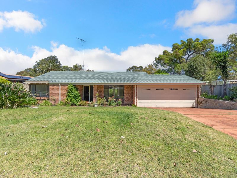 19 Bredhurst Road, Marangaroo WA 6064