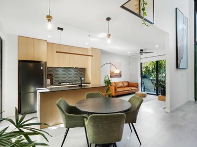 4 Starfish Lane, North Coogee WA 6163