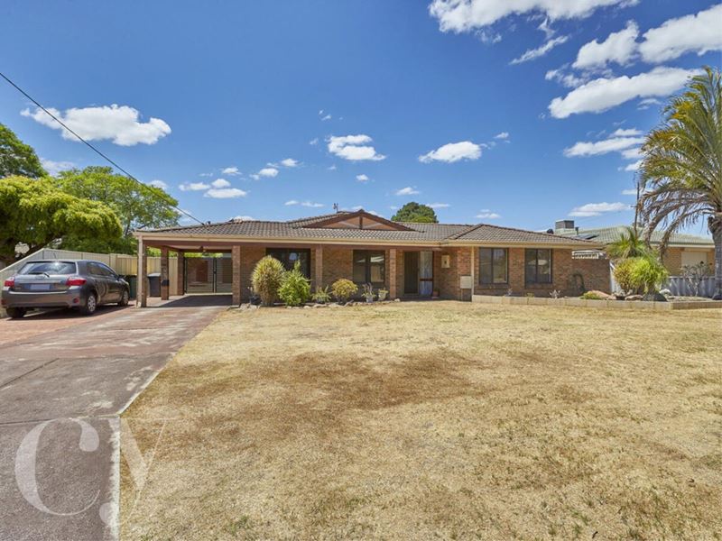 3 Hampton Court, Thornlie WA 6108