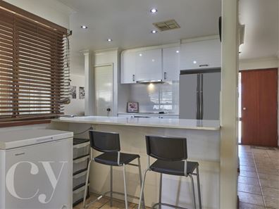 3 Hampton Court, Thornlie WA 6108