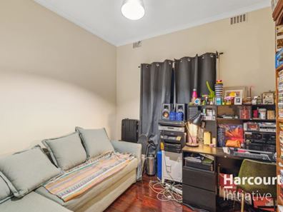 31 Manolas Way, Girrawheen WA 6064