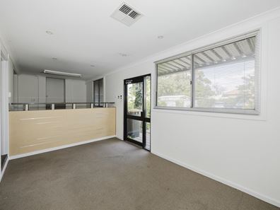 121 Wharf Street, Cannington WA 6107