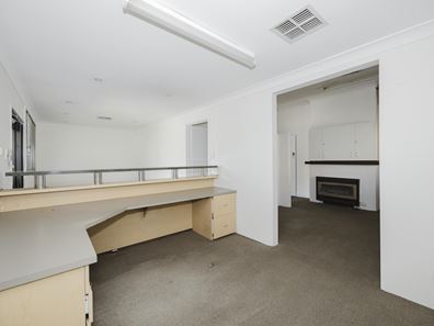 121 Wharf Street, Cannington WA 6107