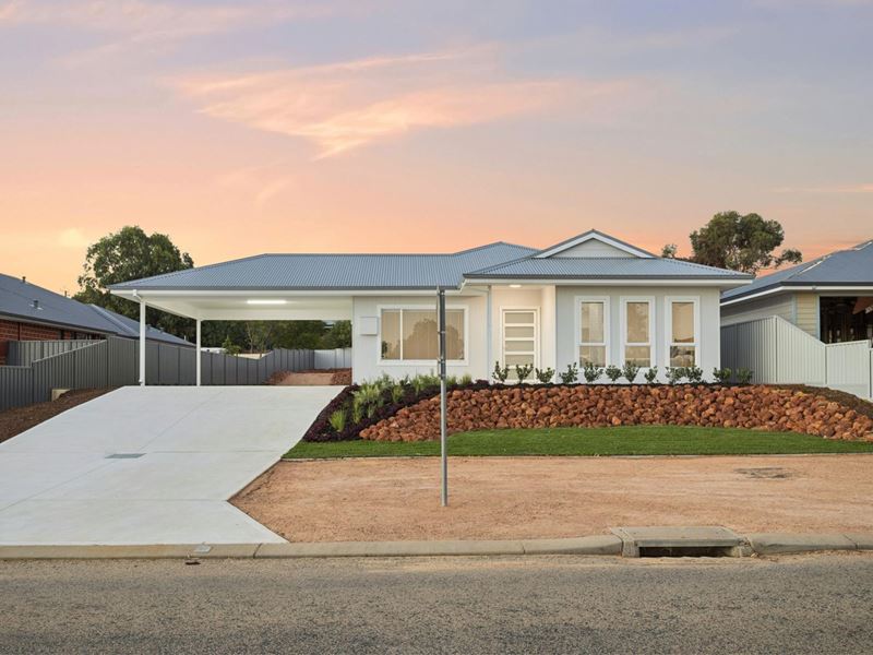 37 Robinson Street, Gingin