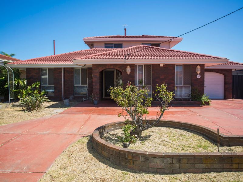 35 Cygnet St, Dianella