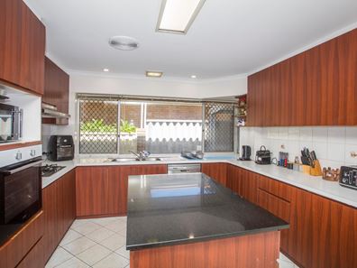 35 Cygnet St, Dianella WA 6059