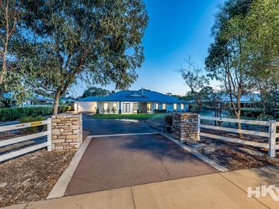 250 Banrock Drive, The Vines WA 6069