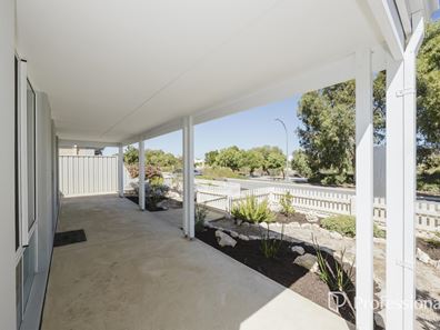 42 Munert Street, Yanchep WA 6035