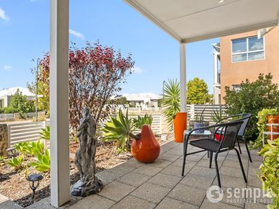 64 Lyon Road, Atwell WA 6164