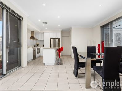 64 Lyon Road, Atwell WA 6164