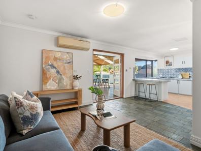 43 Glencoe Parade, Halls Head WA 6210