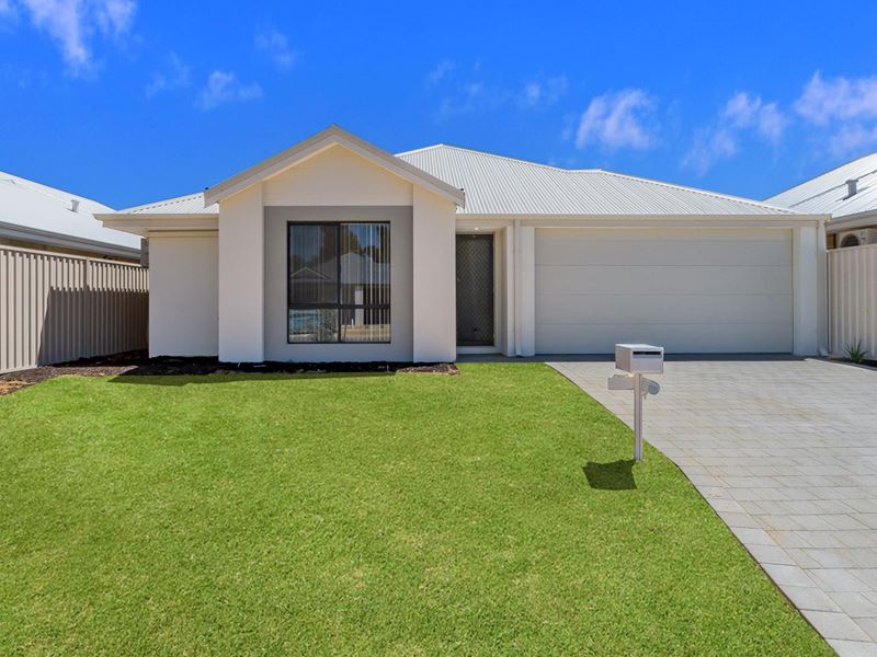 26 Breakwater Grove, Champion Lakes WA 6111