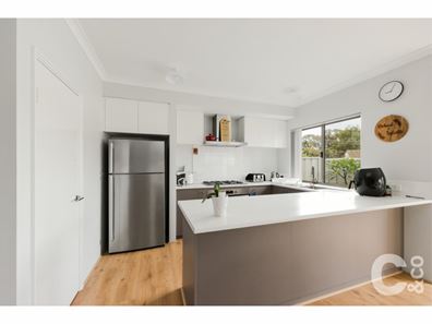 15A Hoyton Place, Parmelia WA 6167