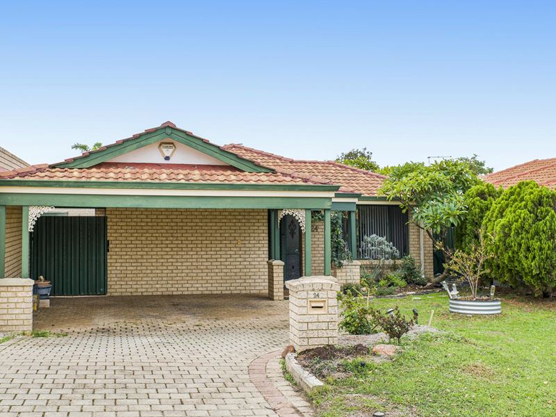 24 Gardiner Heights, Kinross WA 6028