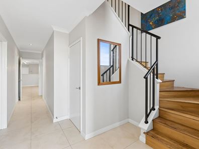 15 Celadon Terrace, Aveley WA 6069
