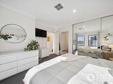 36 Minigwal Loop, Hammond Park WA 6164