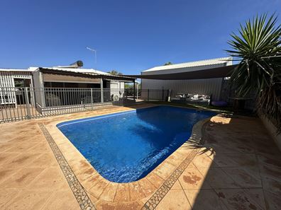 9 TAUTOG STREET, Exmouth WA 6707