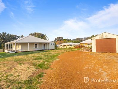1 The Crescent, Brunswick WA 6224