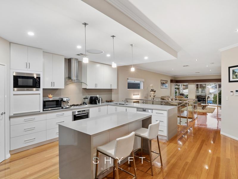 17 Salford Promenade, Mindarie WA 6030